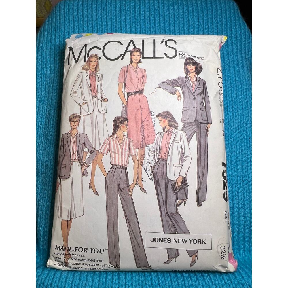 McCalls 7529 boxy blazer pants pencil skirt blouse suit 1980s pattern size 10